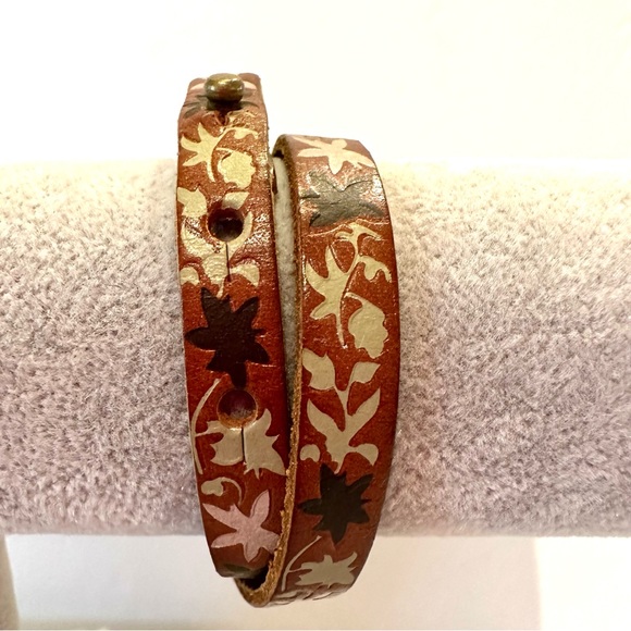 Leather Double Wrap Bracelet- Brown leather w/ multicolor print stamped- genuine - Picture 6 of 9